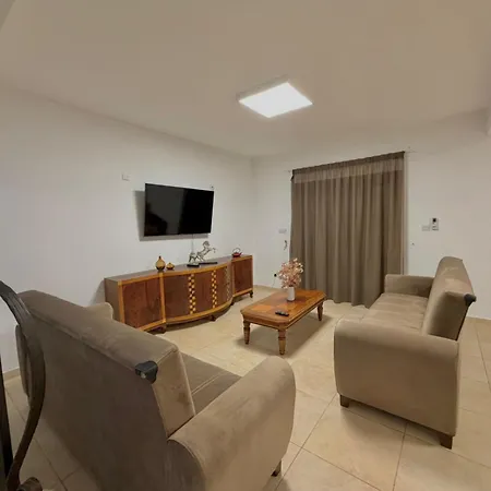 Encanto - Private Heated Swimming Pool For Winter Months 5bedroom * Voroklini