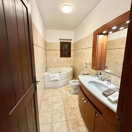 Encanto - Private Heated Swimming Pool For Winter Months 5bedroom Villa *