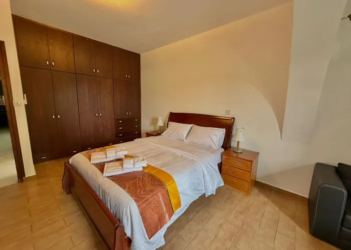 Encanto - Private Heated Swimming Pool For Winter Months 5bedroom *