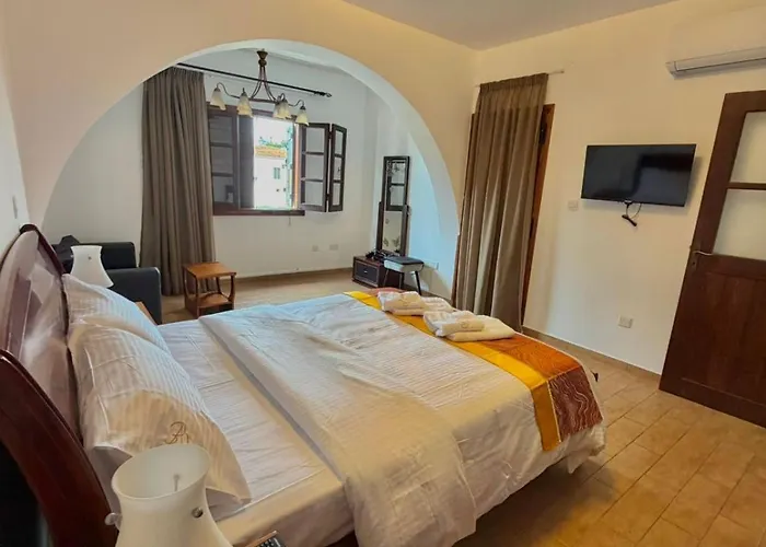 Villa Encanto - Private Heated Swimming Pool For Winter Months 5bedroom *